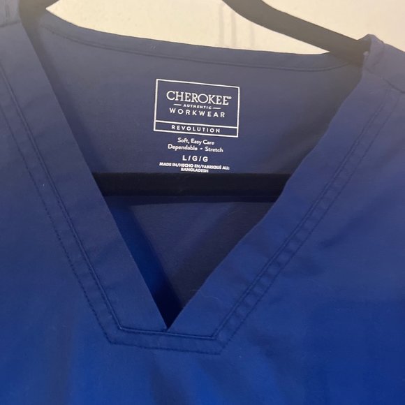 Cherokee Workwear Revolution Womens V-Neck Scrub Top L/G Navy Blue With Pockets - Picture 5 of 7